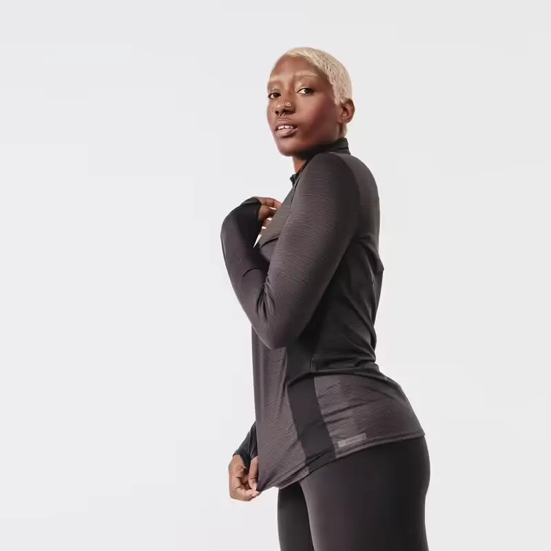 Női légáteresztő futófelső